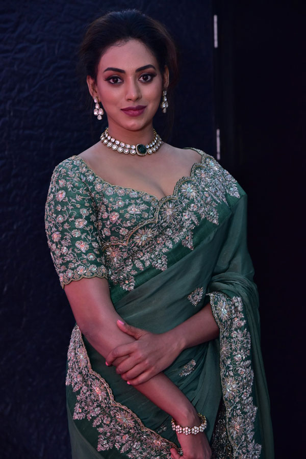 kamakshi-bhaskarla-stills-2-16.jpg