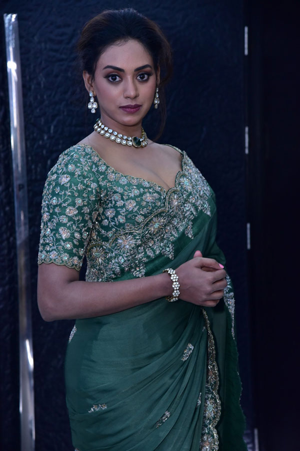 kamakshi-bhaskarla-stills-2-6.jpg