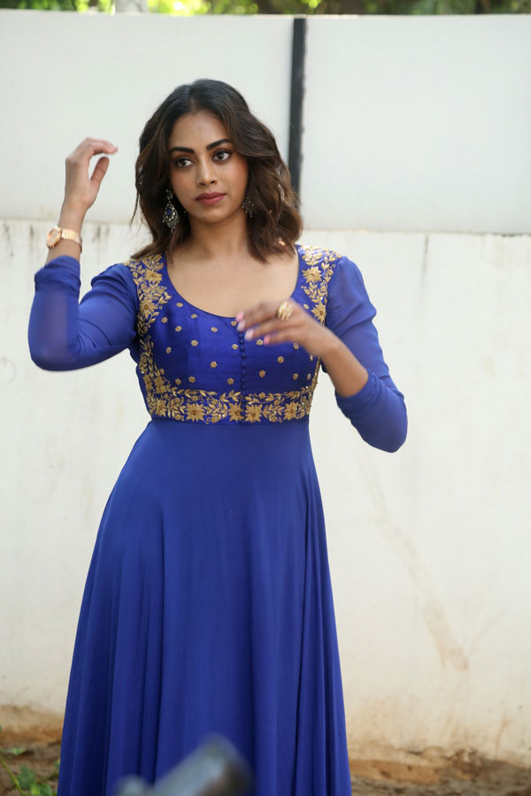 kamakshi-bhaskarla-stills-3-10.jpg