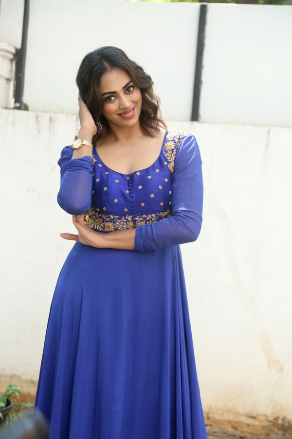 kamakshi-bhaskarla-stills-3-14.jpg