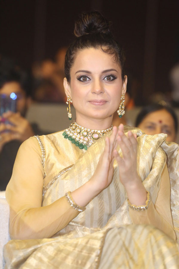 kangana-raunat-stills-2-8.jpg