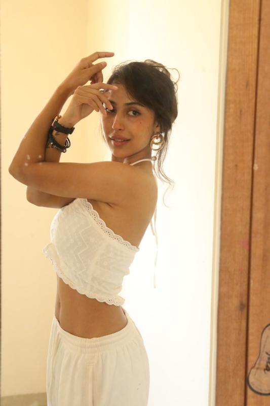 kapilakshi-malhotra-stills-13.jpg