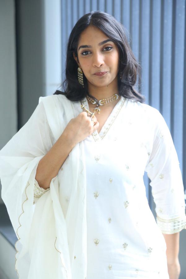 karthika-muraleedharan-stills-14.jpg