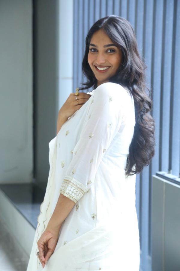 karthika-muraleedharan-stills-15.jpg