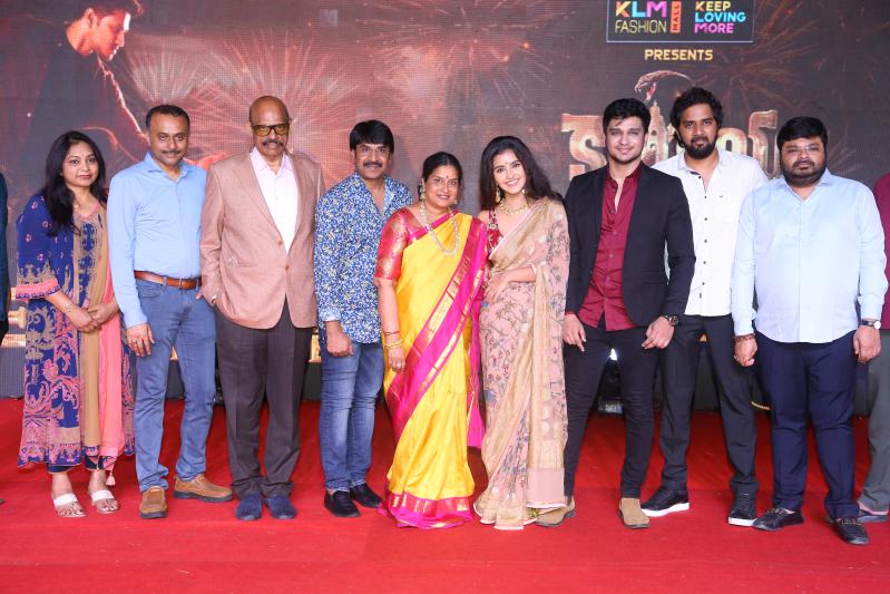 karthikeya-2-movie-100-cr-celebration-in-kurnool-2.jpg