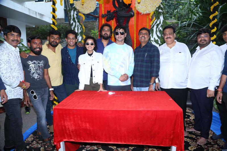 karthikeya-2-movie-success-meet-11.jpg
