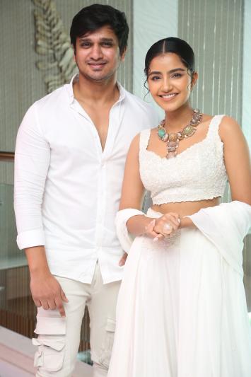 karthikeya-2-movie-team-press-meet-6.jpg