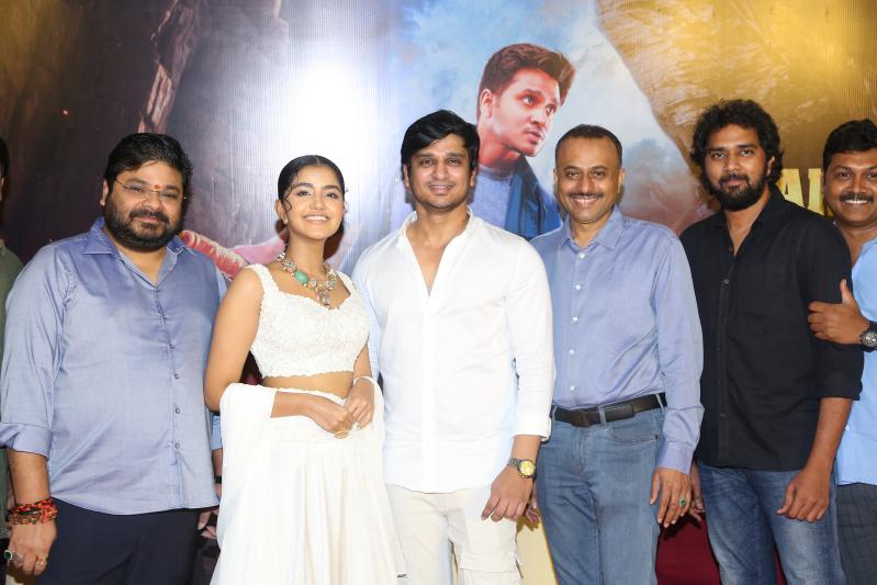 karthikeya-2-movie-team-press-meet-7.jpg