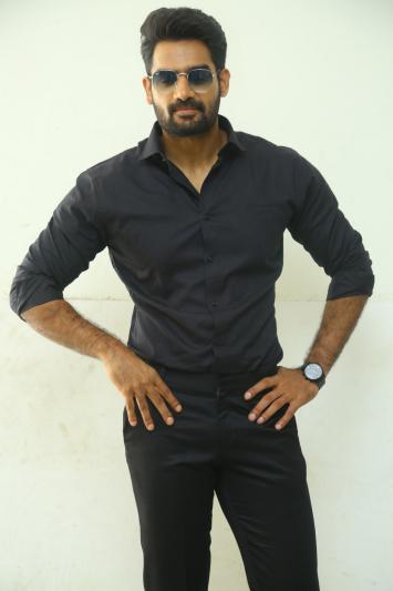 karthikeya-stills-2-12.jpg