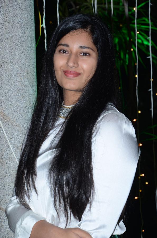 kavya-kalyanram-stills-10.jpg