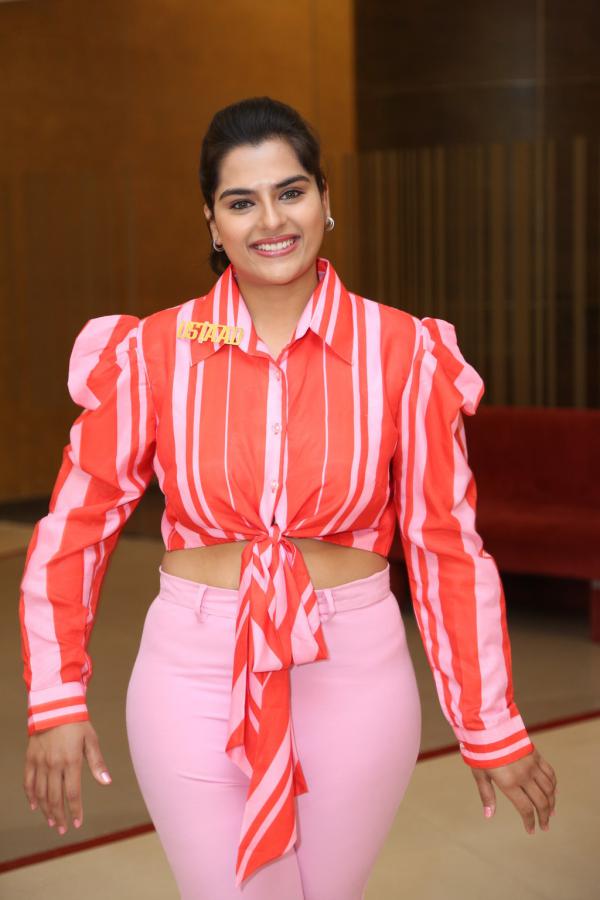 kavya-kalyanram-stills-2-5.jpg