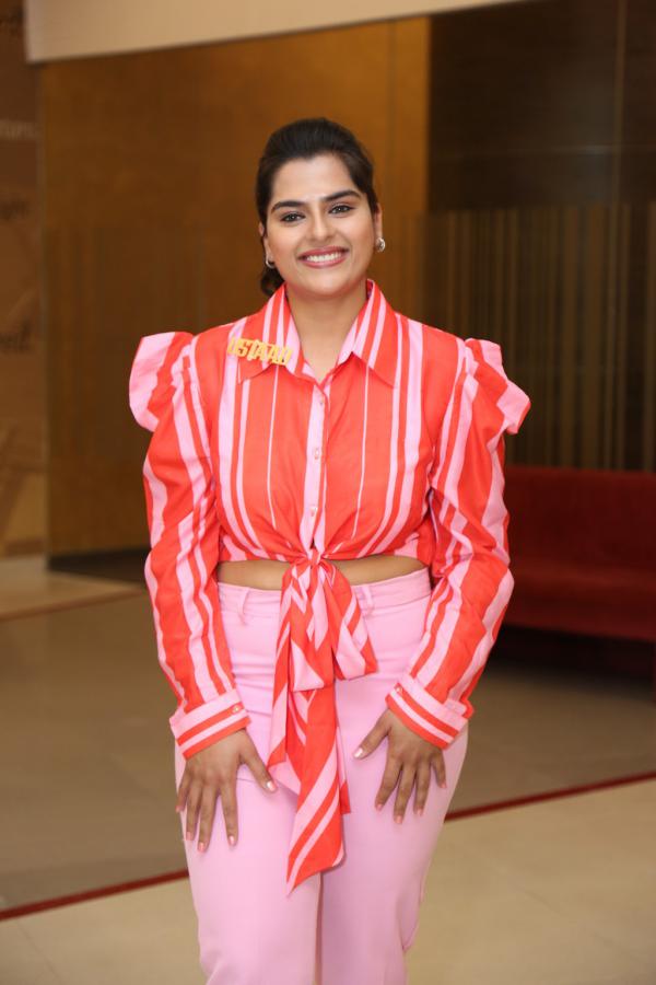 kavya-kalyanram-stills-2-7.jpg