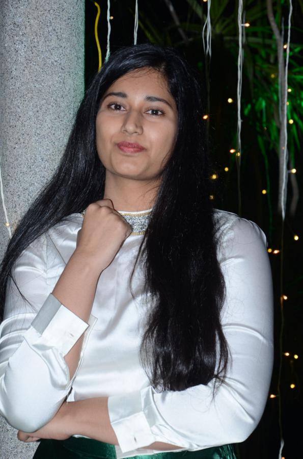 kavya-kalyanram-stills-6.jpg