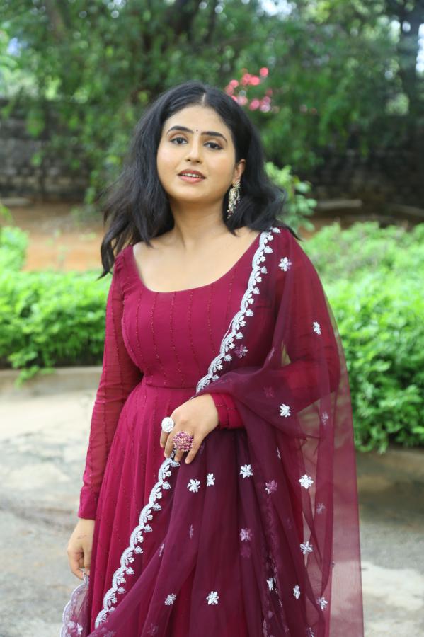 kavya-ramesh-stills-18.jpg
