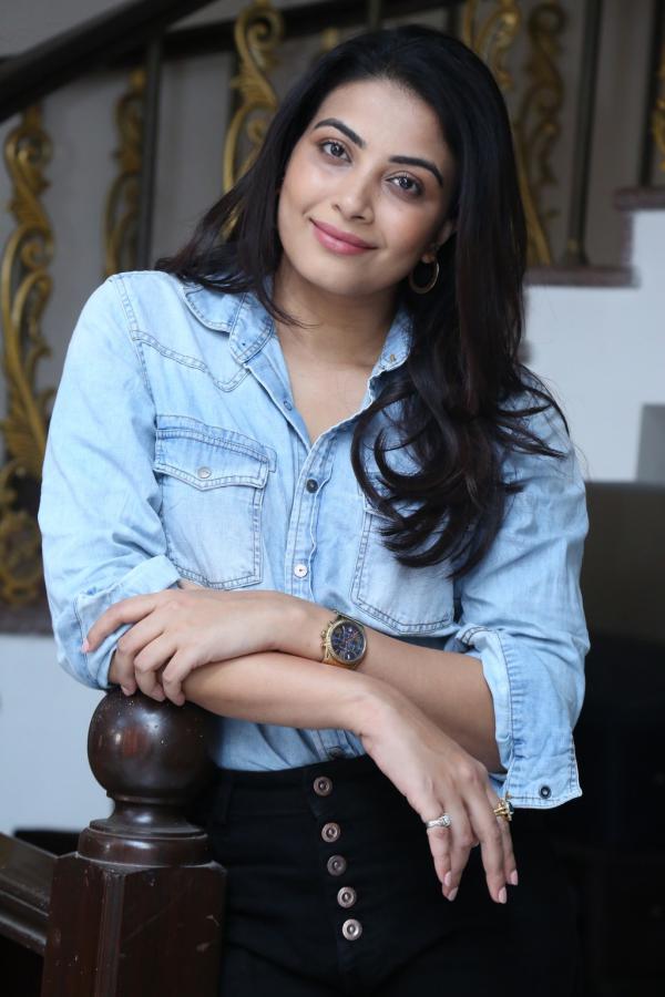 kavya-shetty-new-stills-10.jpg