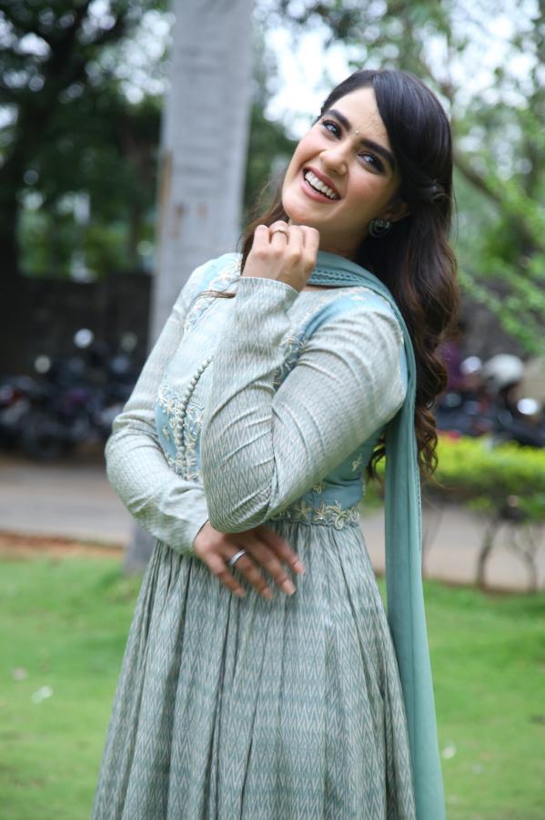 kavya-tappar-stills-10.jpg