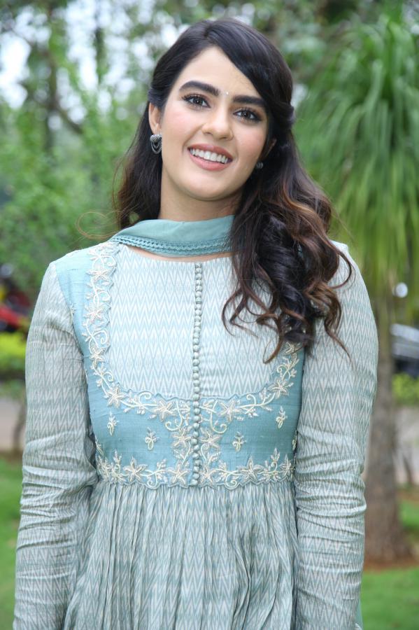 kavya-tappar-stills-2.jpg