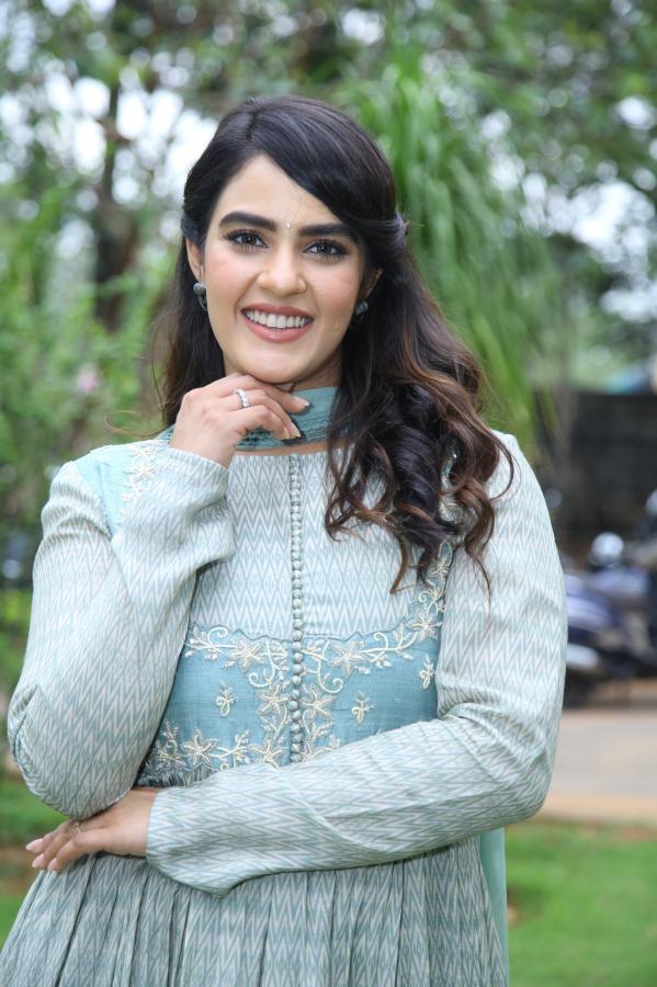 kavya-tappar-stills-4.jpg