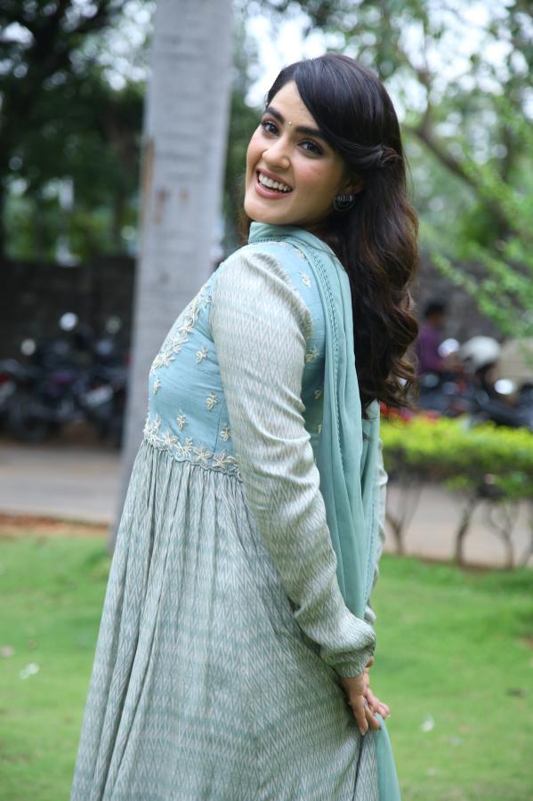 kavya-tappar-stills-9.jpg