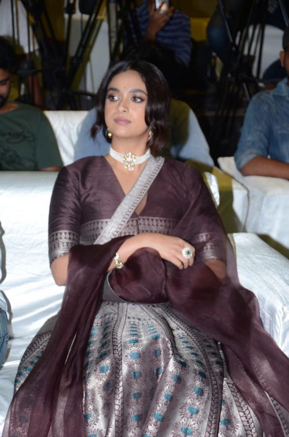 keerthy-suresh-stills-2-10.jpg