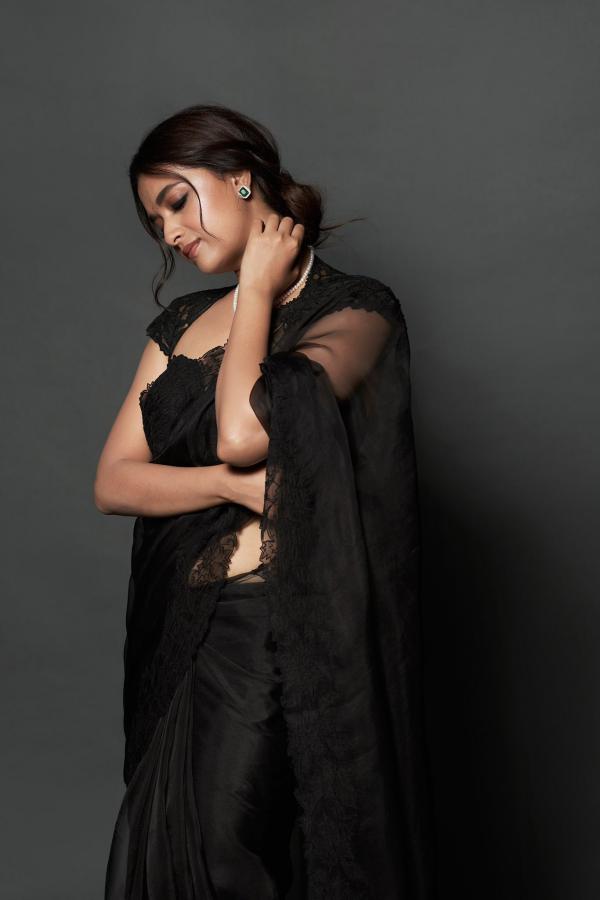 keerthy-suresh-stills-4.jpg