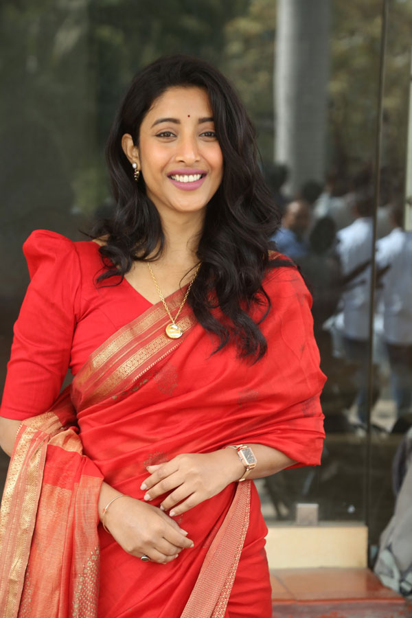 ketaki-narayan-stills-13.jpg