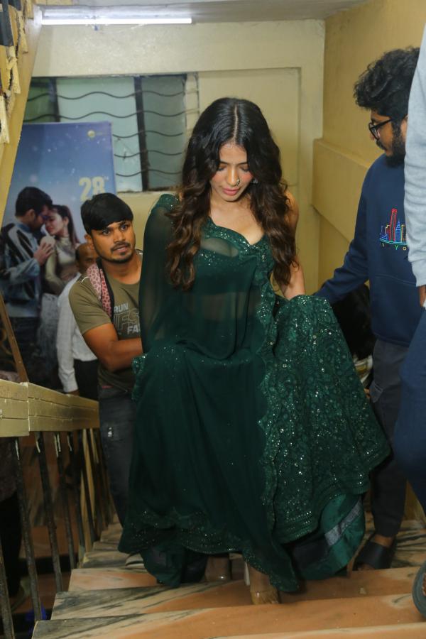 ketika-sharma-stills-14.jpg