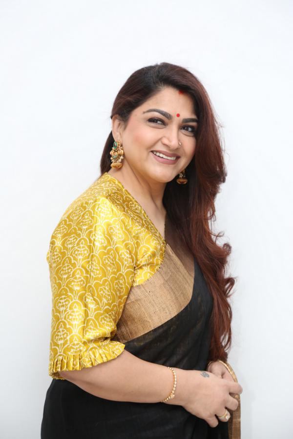 khusboo-sundar-stills-2.jpg
