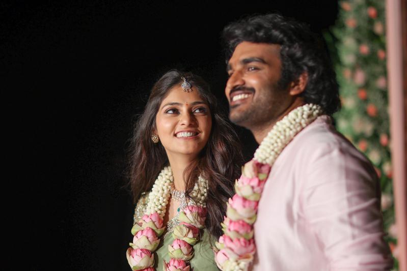 kiran-abbavaram-heroine-rahasya-engagement-5.jpg