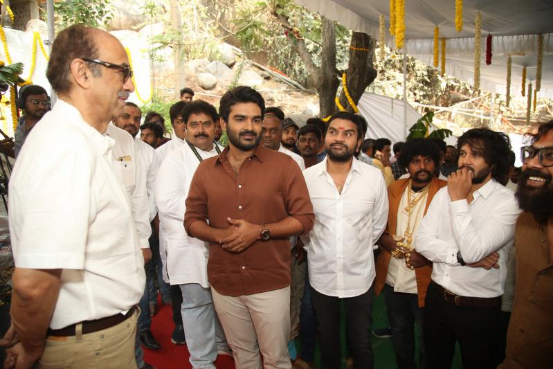 kiran-abbavaram-new-movie-launch-2-2.jpg