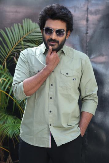 kiran-abbavaram-stills-4-2.jpg