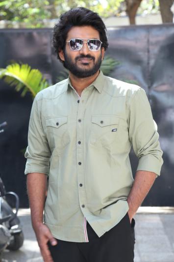 kiran-abbavaram-stills-4-9.jpg