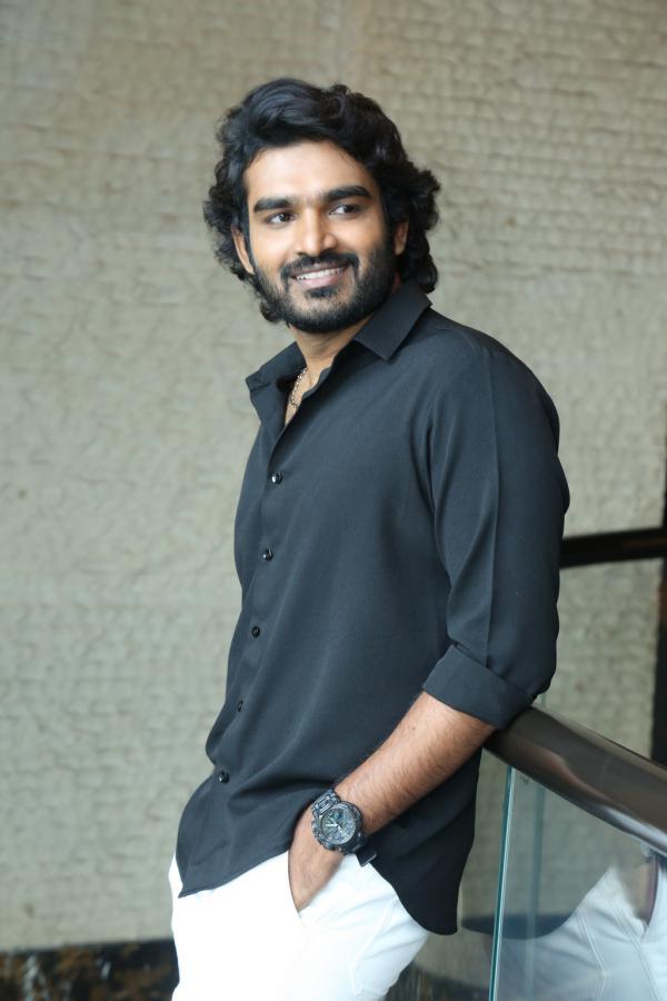 kiran-abbavaram-stills-5-4.jpg