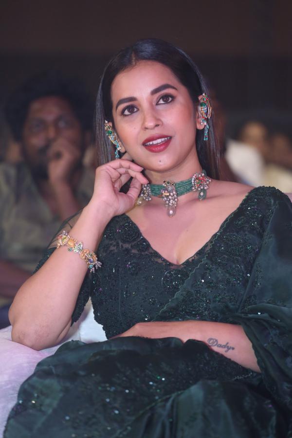 komalee-prasad-stills-2-10.jpg