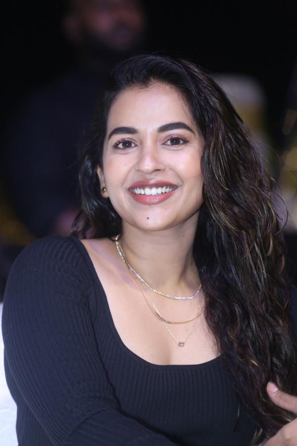 Komalee Prasad Stills