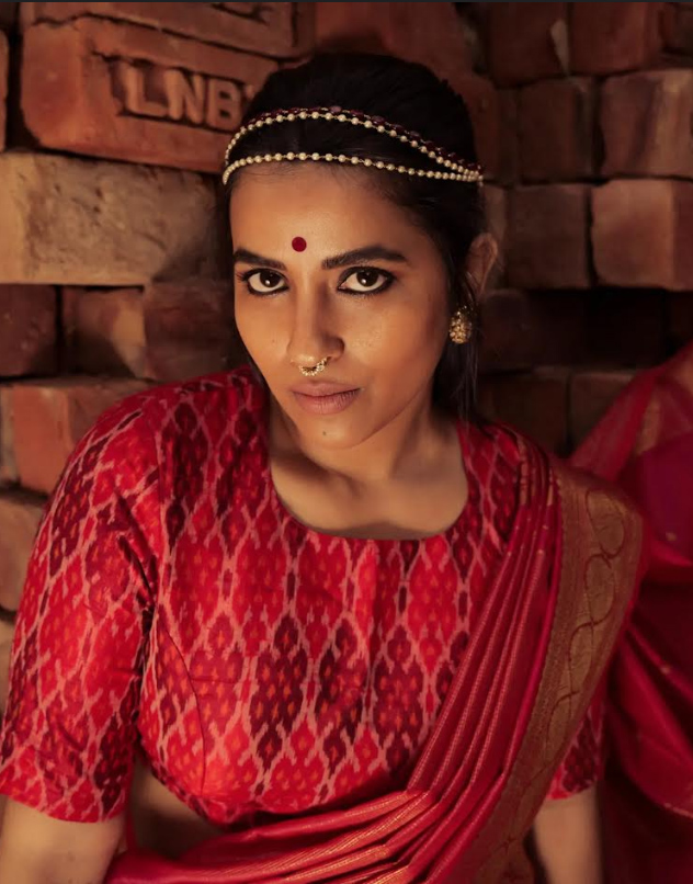 komalee-prasad-stills-4-3.jpg