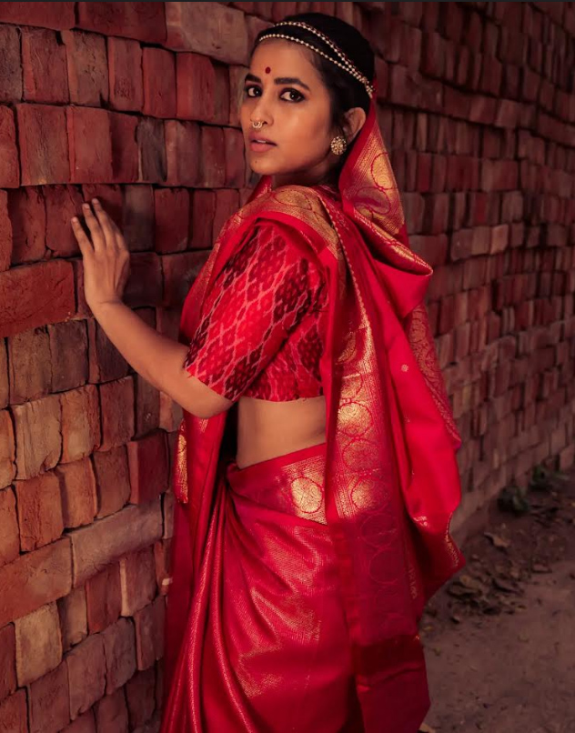 komalee-prasad-stills-4-5.jpg