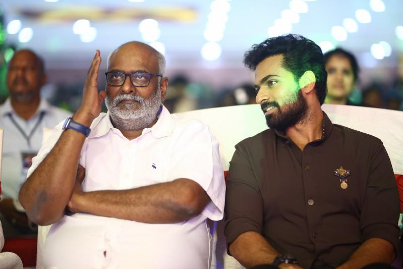 kondapolam-audio-launch-set-1-7.jpg