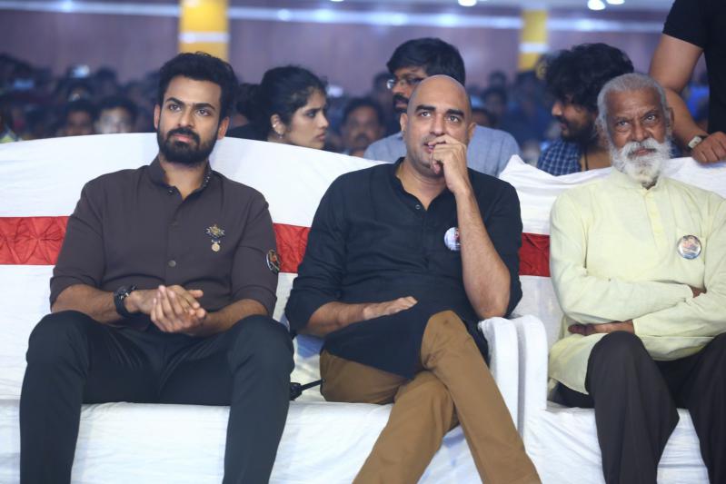 kondapolam-audio-launch-set-1-9.jpg