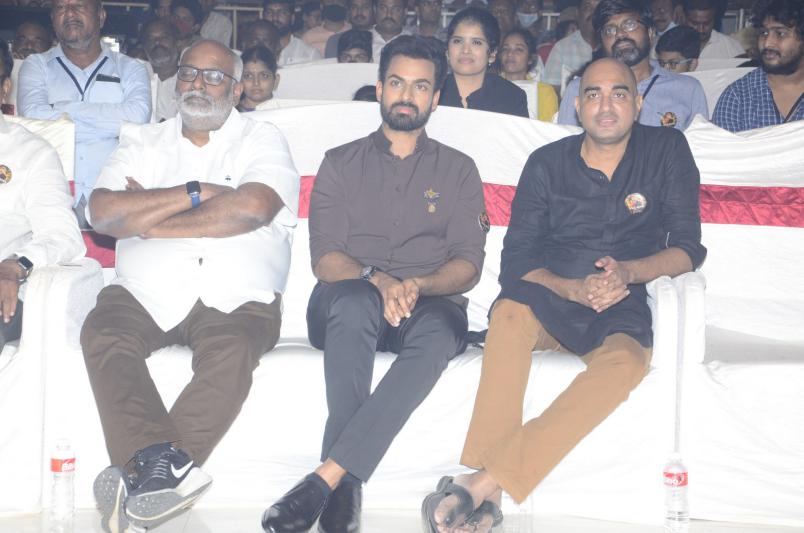 kondapolam-audio-launch-set-2-2.jpg