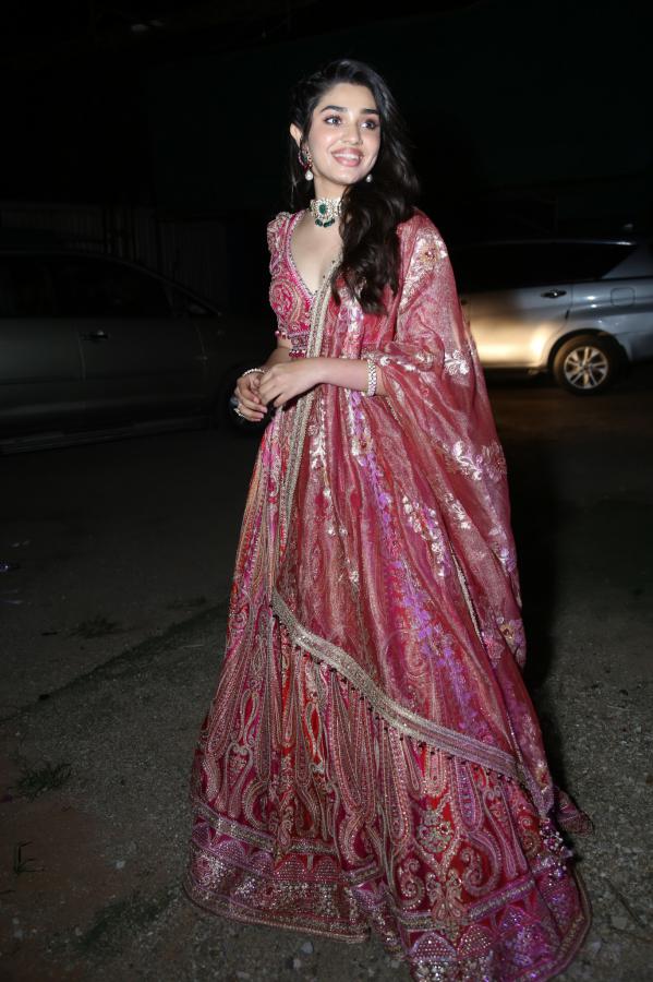 kriti-shetty-stills-4-11.jpg