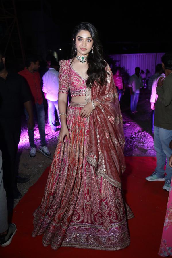 kriti-shetty-stills-4-15.jpg