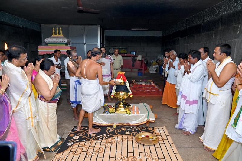 kumbhabhishekam-3rd-day-events-at-kanipakam-temple-2.jpg