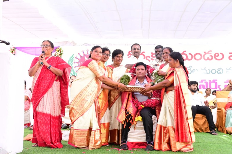 kurnool-nri-foundation-donate-to-balabharati-school-3.jpg