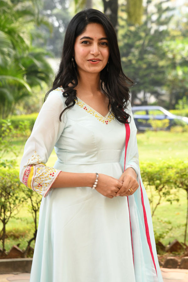 kushee-ravi-stills-14.jpg