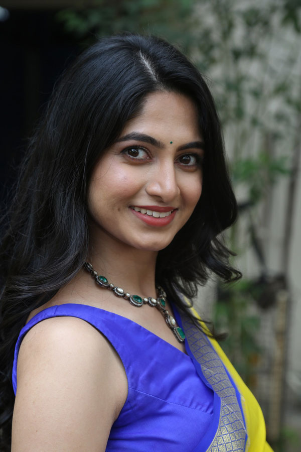 kushee-ravi-stills-2-11.jpg