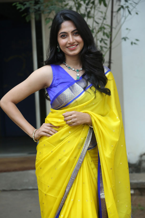kushee-ravi-stills-2-14.jpg
