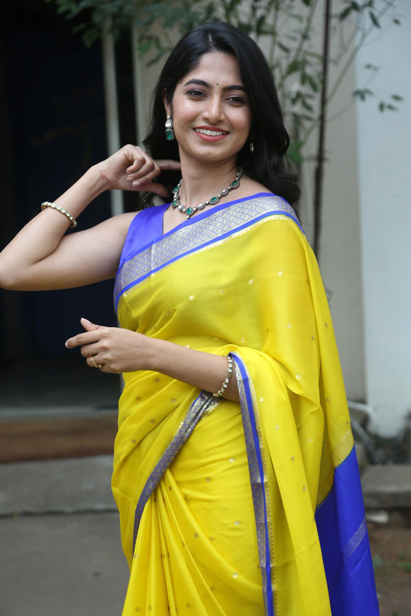 kushee-ravi-stills-2-16.jpg