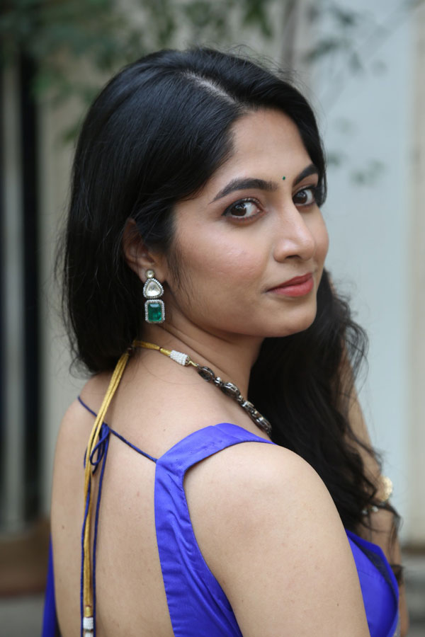 kushee-ravi-stills-2-2.jpg