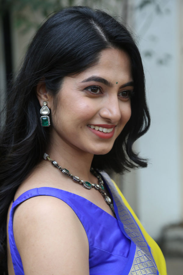 kushee-ravi-stills-2-6.jpg